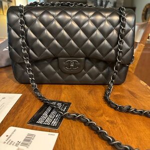 CHANEL Black Quilted Leather Shoulder Bag